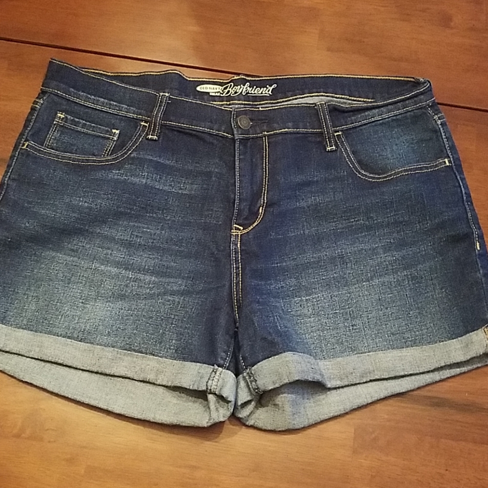 Denim 'boyfriend' shorts